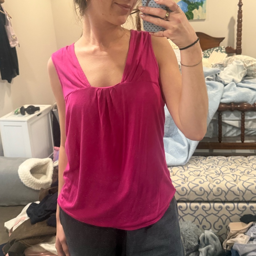 Women's Pink Sleeveless Top